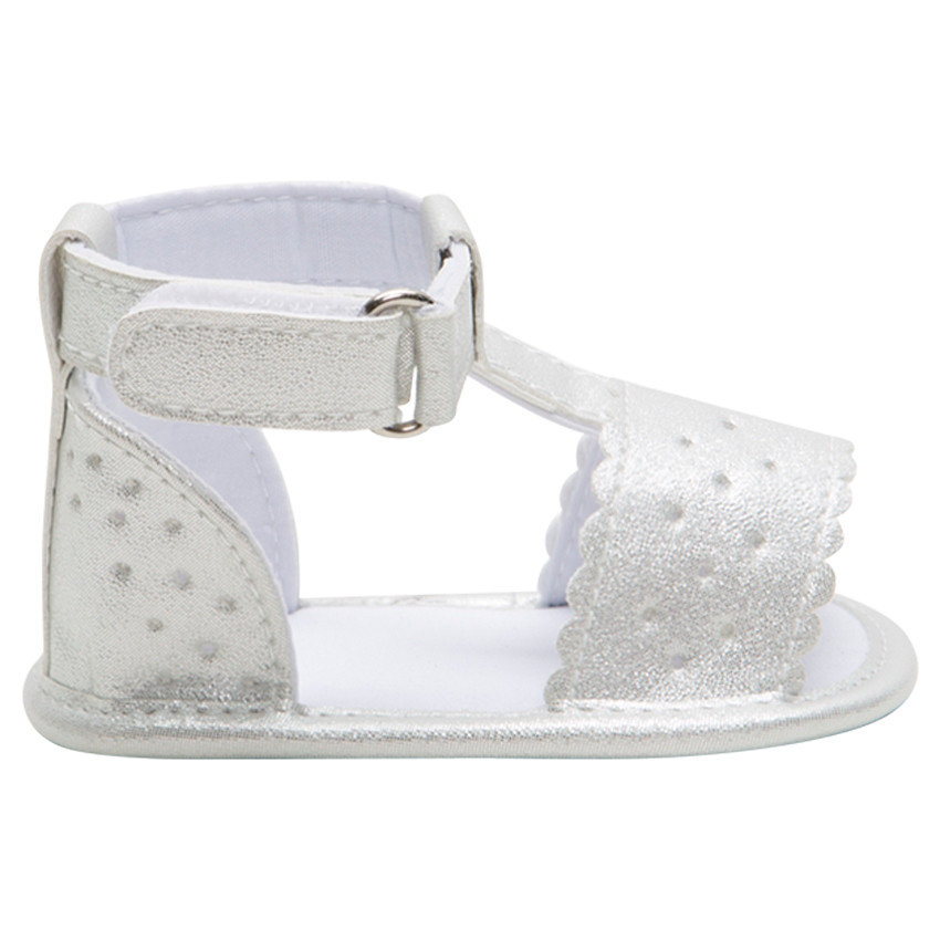 Sandalias plateadas con tira con velcro 