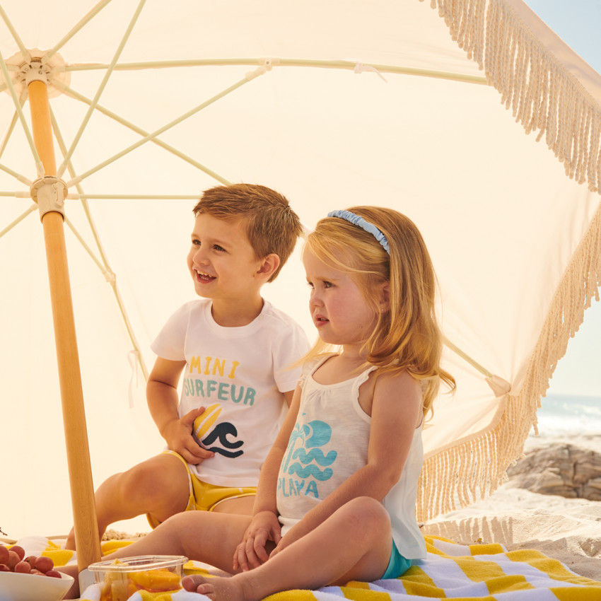 Conjunto corto de 2 piezas con blusa de tirantes con volantes + short para bebé niña 