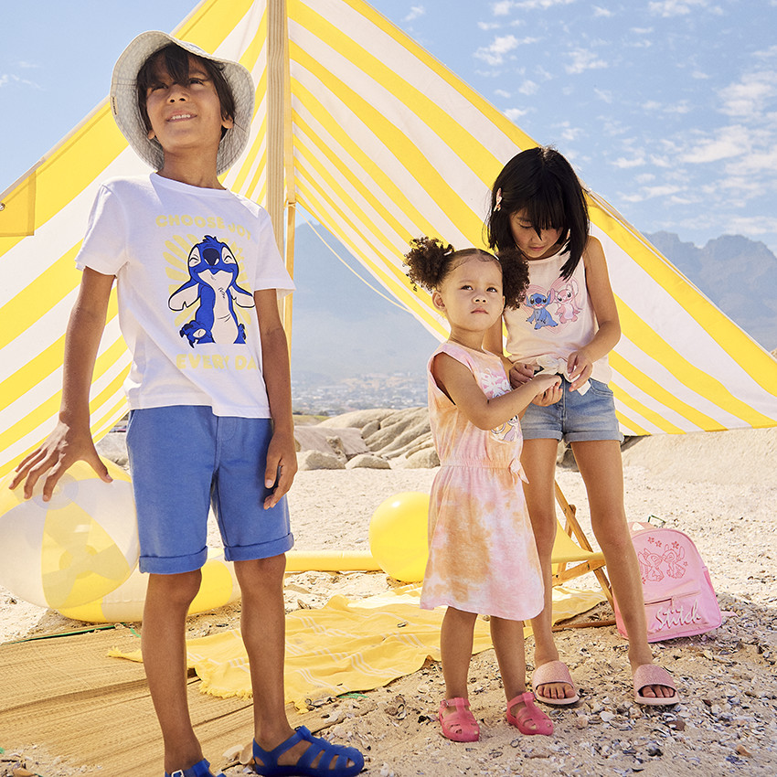 Ropa de niña con efecto tie & dye de Angel Disney y grandes lentejuelas 