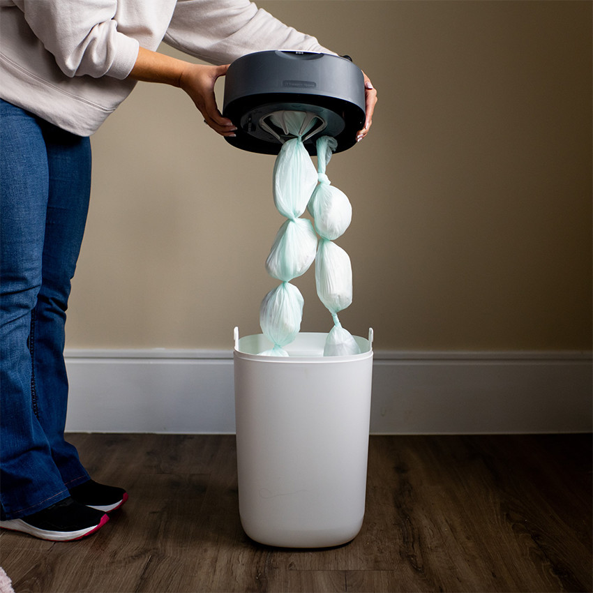 Contenedor pañales bebé Twist & Click + 4 recambios 