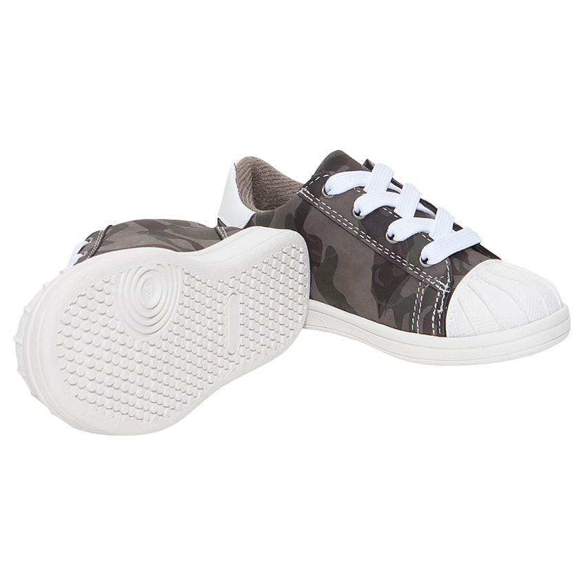 Zapatillas bajas con cordones y estampado militar  