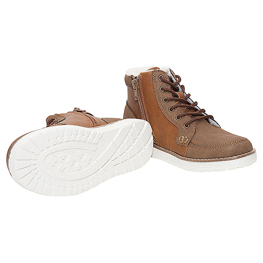 Botines camel de piel sintética con forro de borreguito 