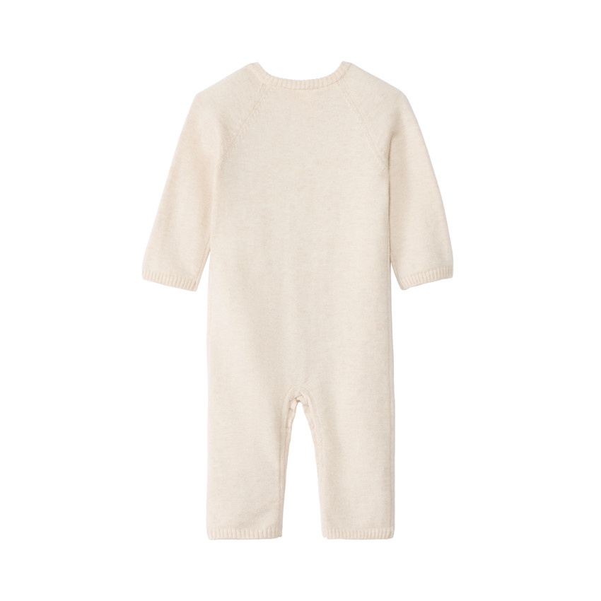 Combinaison en tricot avec broderies pour bébé garçon 