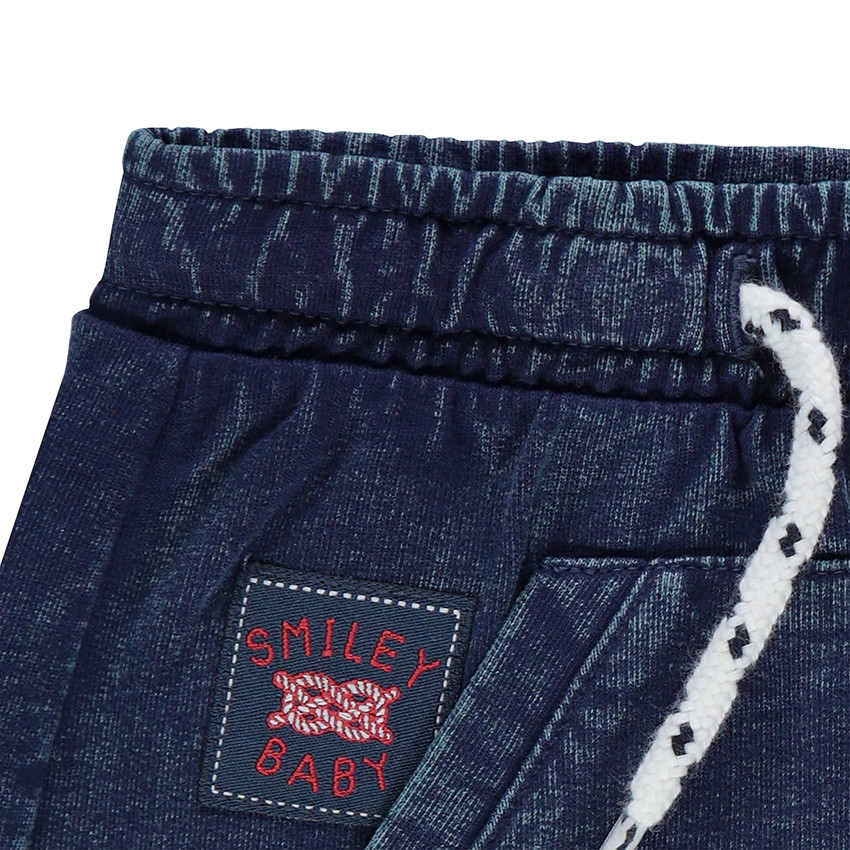 Conjunto de camiseta con Smiley estampado y bermudas efecto vaquero  