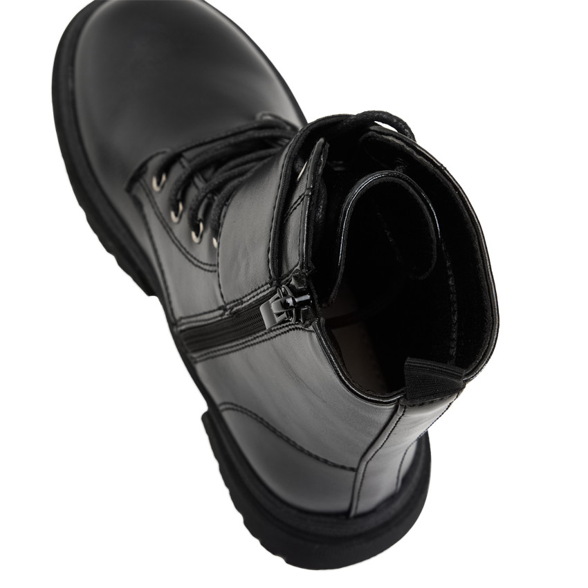 Botines estilo ranger con hebillas y cordones para niña 