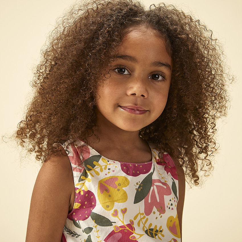 Vestido sin mangas con estampado floral y aberturas laterales para niña 
