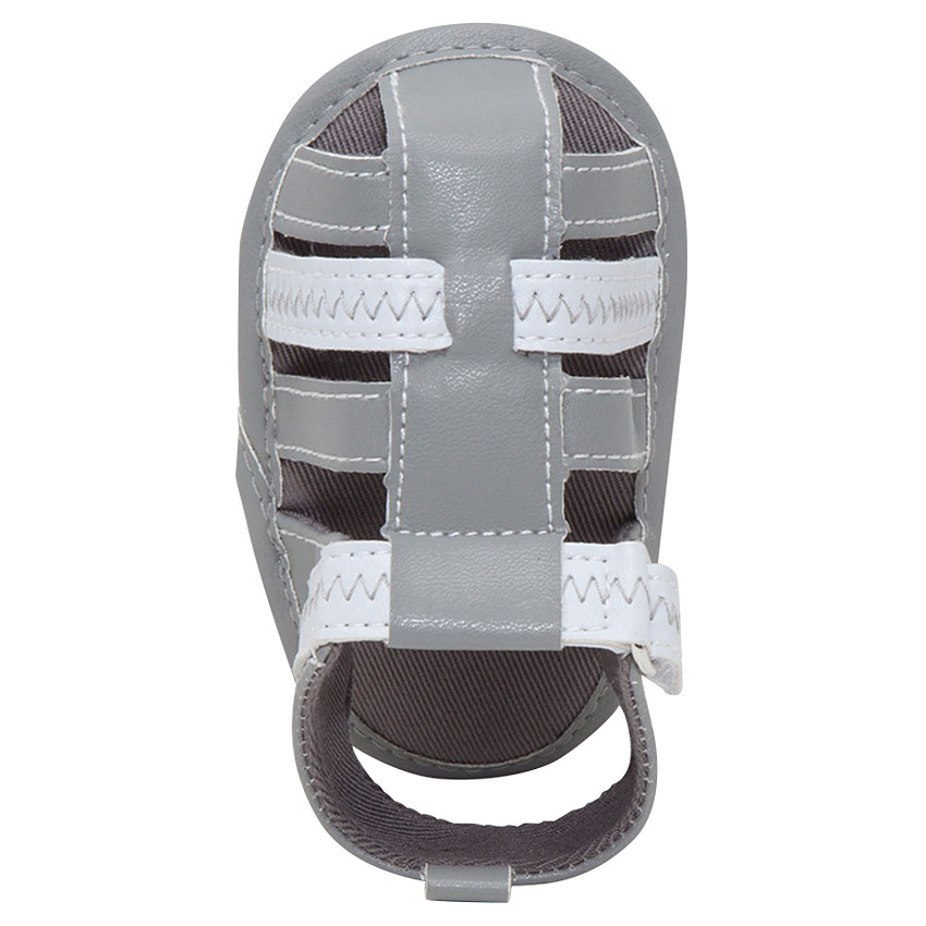 Sandalias de tiras cruzadas  