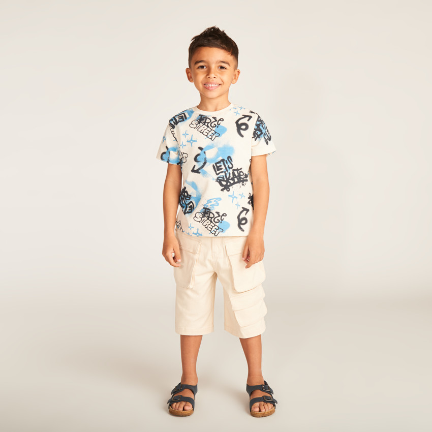 Camiseta de manga corta con estampado de grafitis para niño 