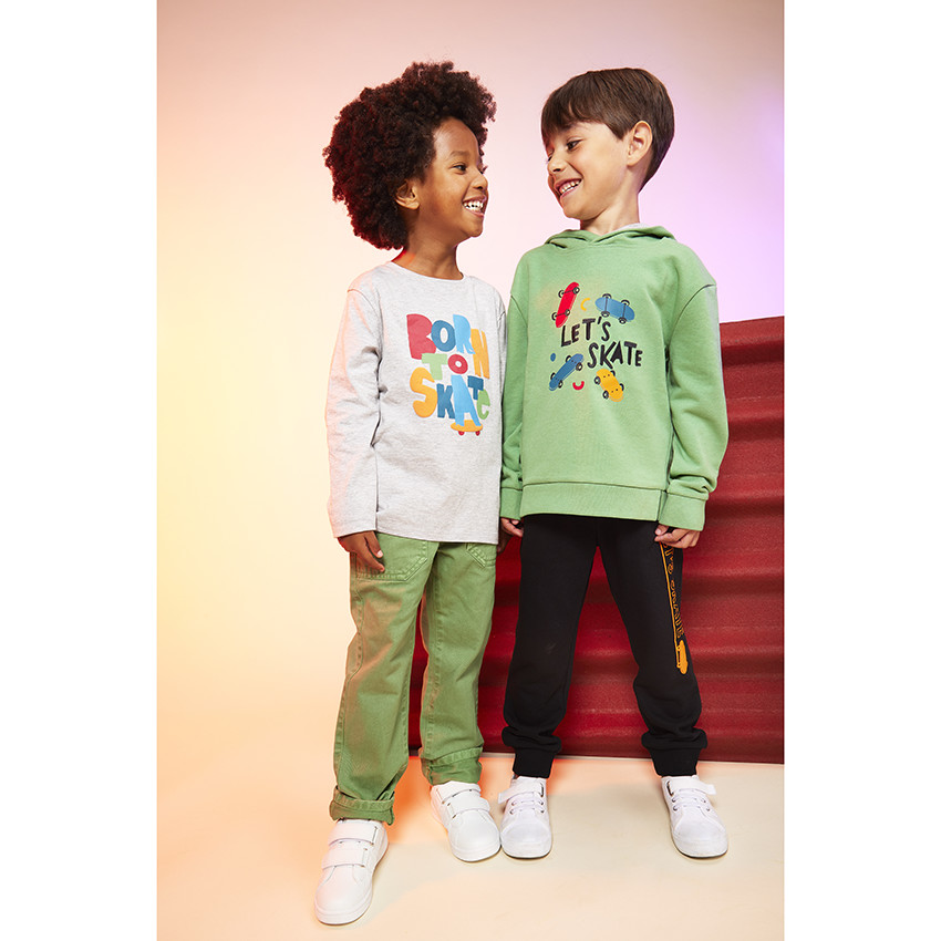 Pantalón ancho de sarga para niño 