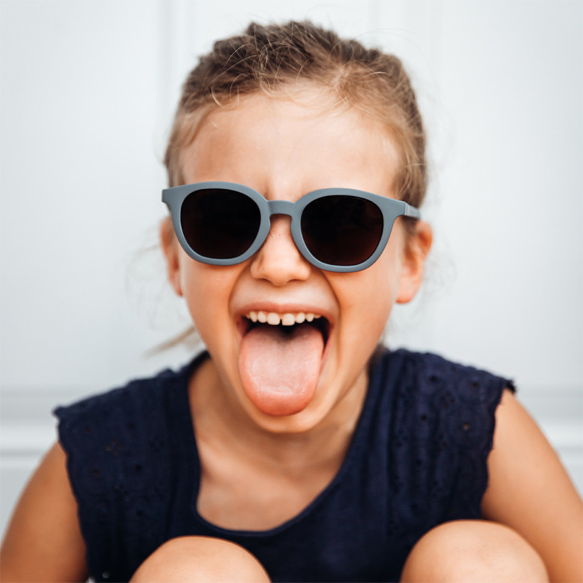 Lunettes de soleil avec cordon 4-6 ans Square Sunny gris minéral 