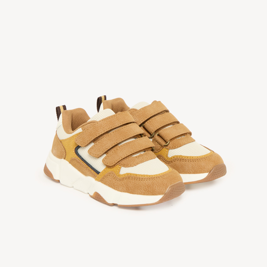 Zapatillas deportivas niño con triple velcro 