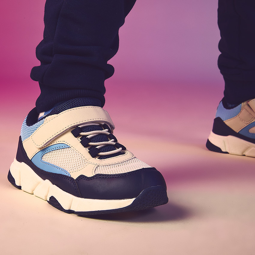 Zapatillas deportivas con cordones elásticos y velcro para niño 