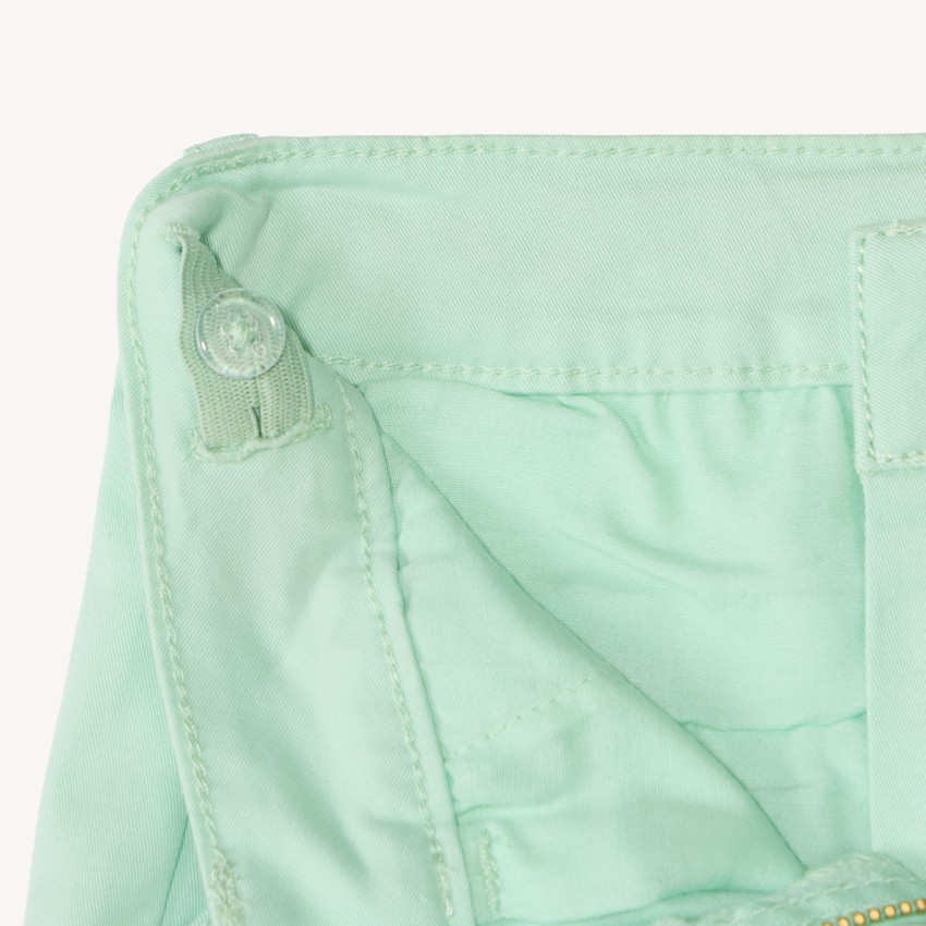 Pantalón de twill liso efecto pinza para niña 