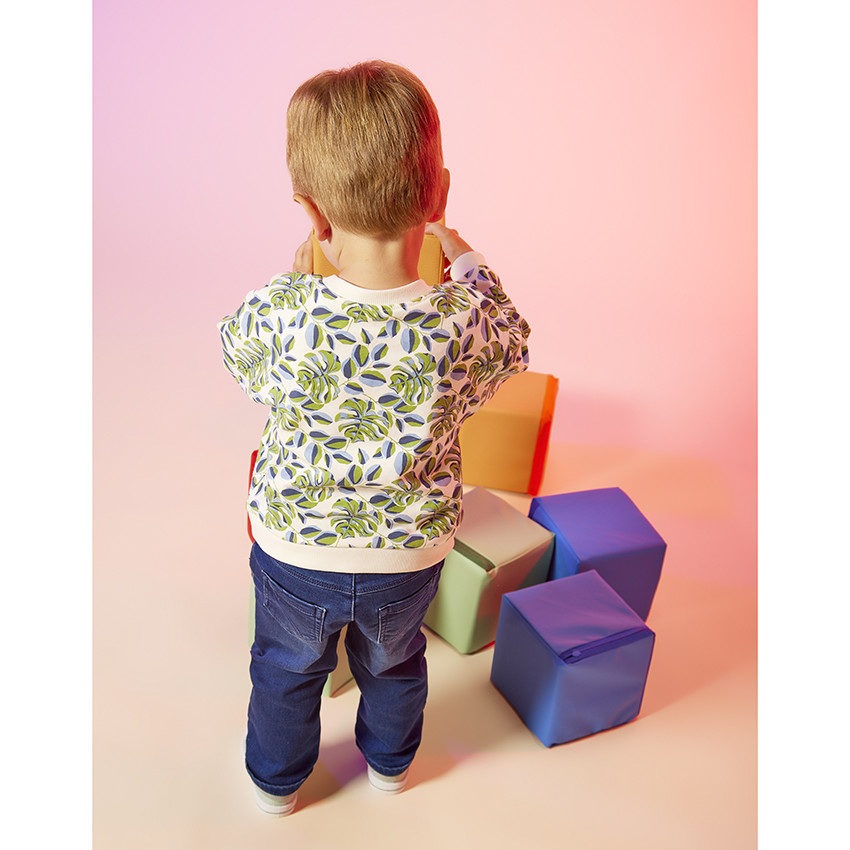 Sudadera oversize de felpa con estampado de hojas para bebé niño  Additional Sudadera oversize de felpa con estampado de hojas para bebé niño