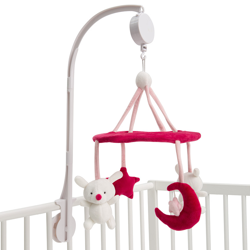 Móvil con suspensiones de fantasía de terciopelo 