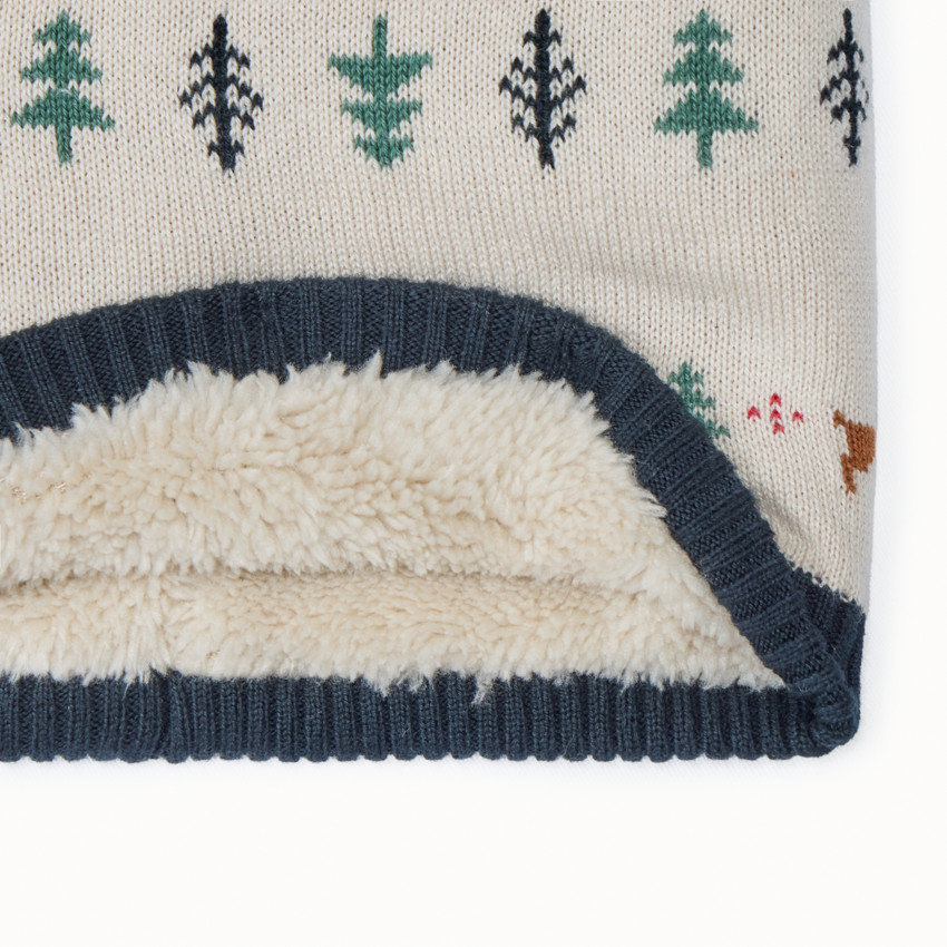 Conjunto de gorro + bufanda de punto jacquard para niño. 