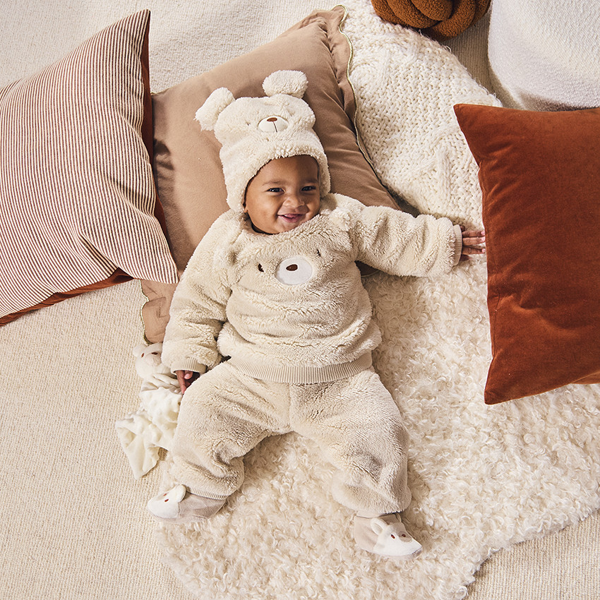 Zapatitos de oso de terciopelo para bebé 