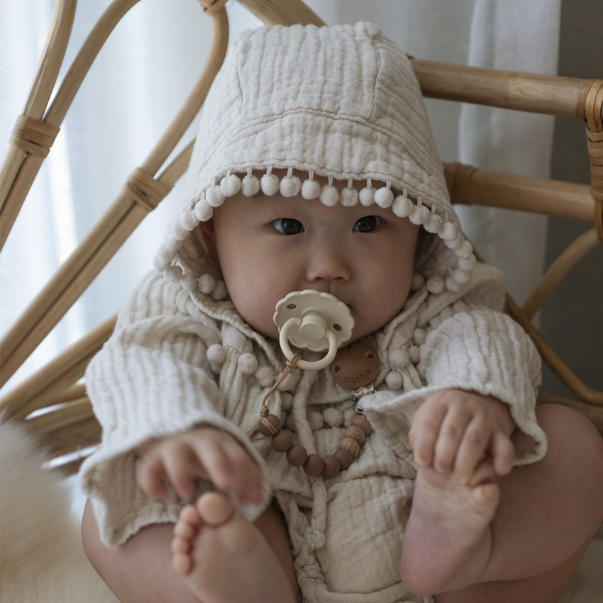 PACK 2 CHUPETES BLOCK SILICONA DAISY HONEY GOLD/GLACIER B 6+ 