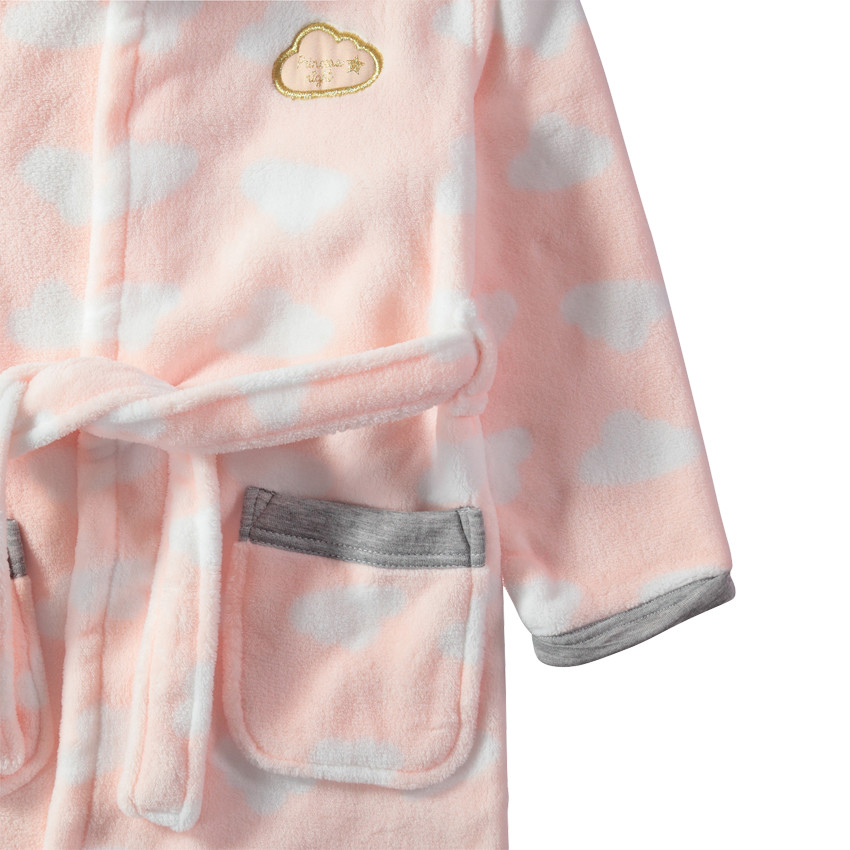 Bata de casa con capucha de borreguillo y nubes all over 