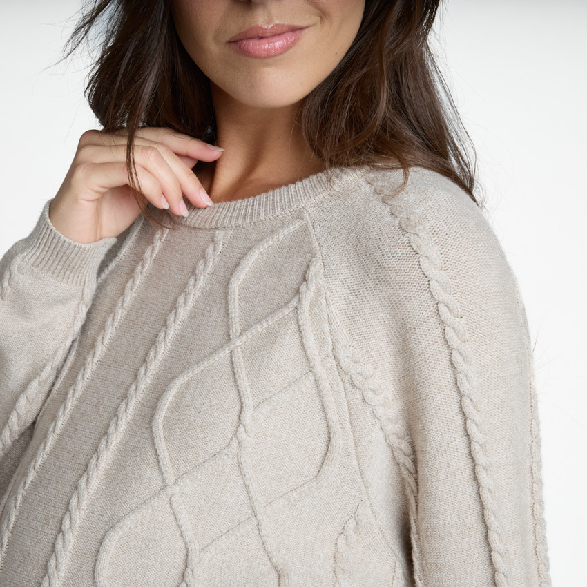 Jersey de manga larga liso en punto trenzado para mujer 