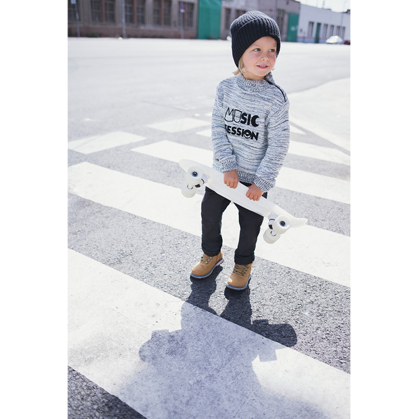 Pantalón recto liso con bolsillos con cremallera 