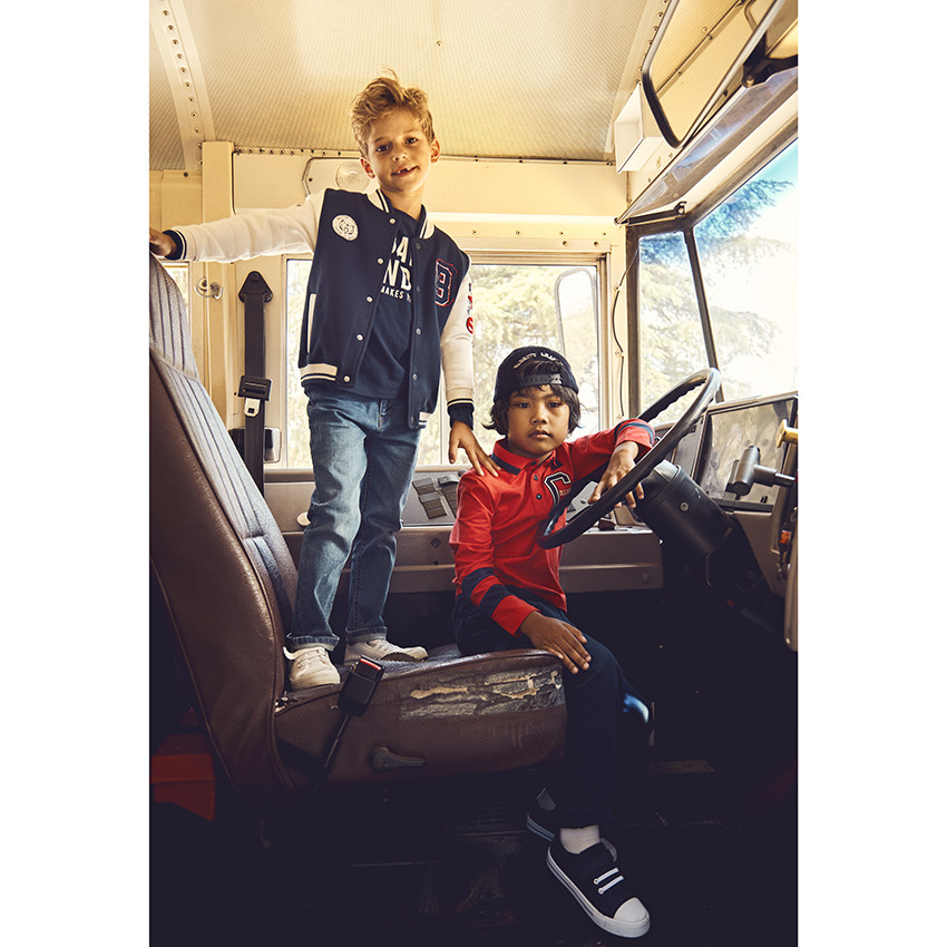Gorra de terciopelo con bordado 3D para niño 