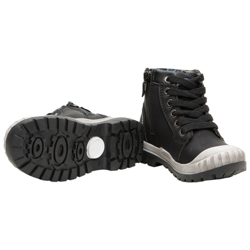Botines con efecto cuero granulado con parche de goma  Additional Botines con efecto cuero granulado con parche de goma