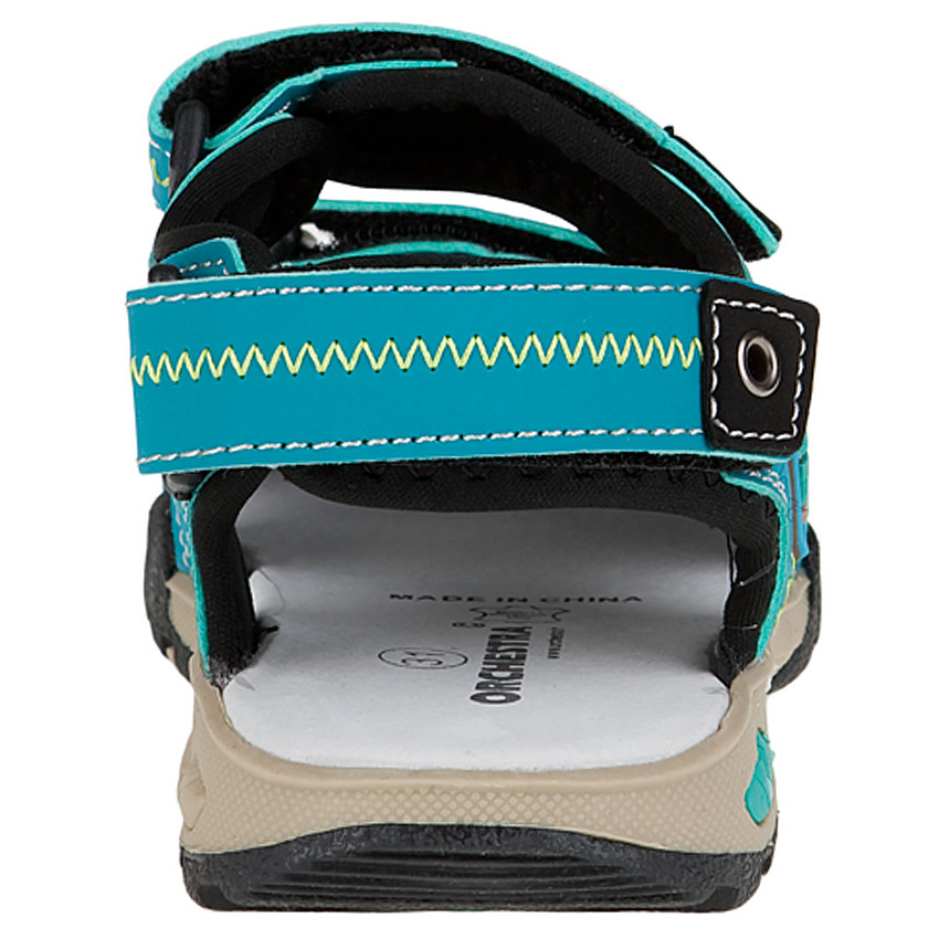 Sandalias con velcros y parche con forma de escudo 