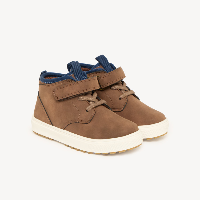 Botines niño con cordones elásticos y velcro 