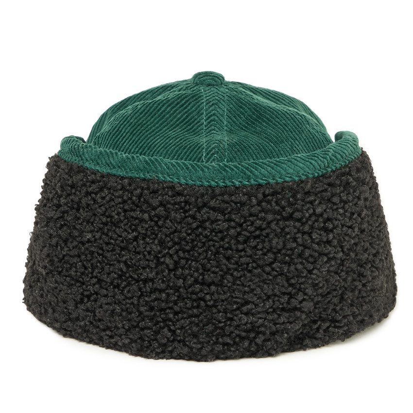 Gorra de niño de terciopelo con forro de sherpa. 