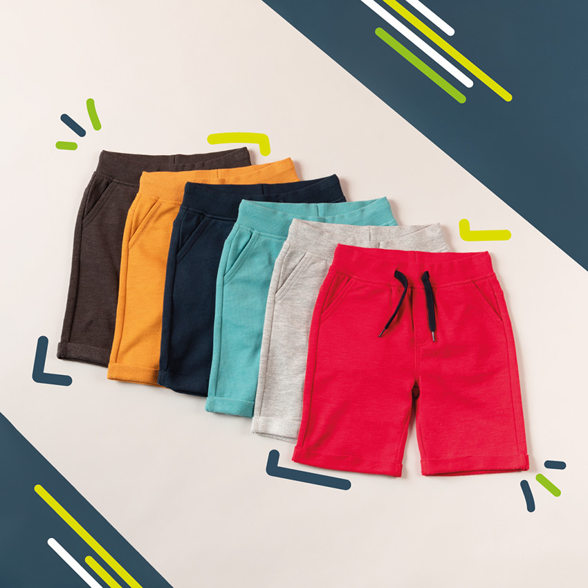 Bermudas de felpa unicolor con cintura elástica para niño 