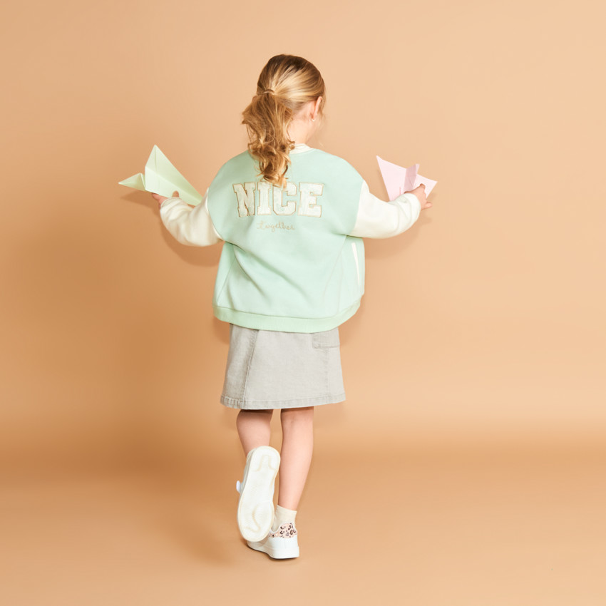 Chaqueta estilo teddy de felpa con bordado decorativo niña 