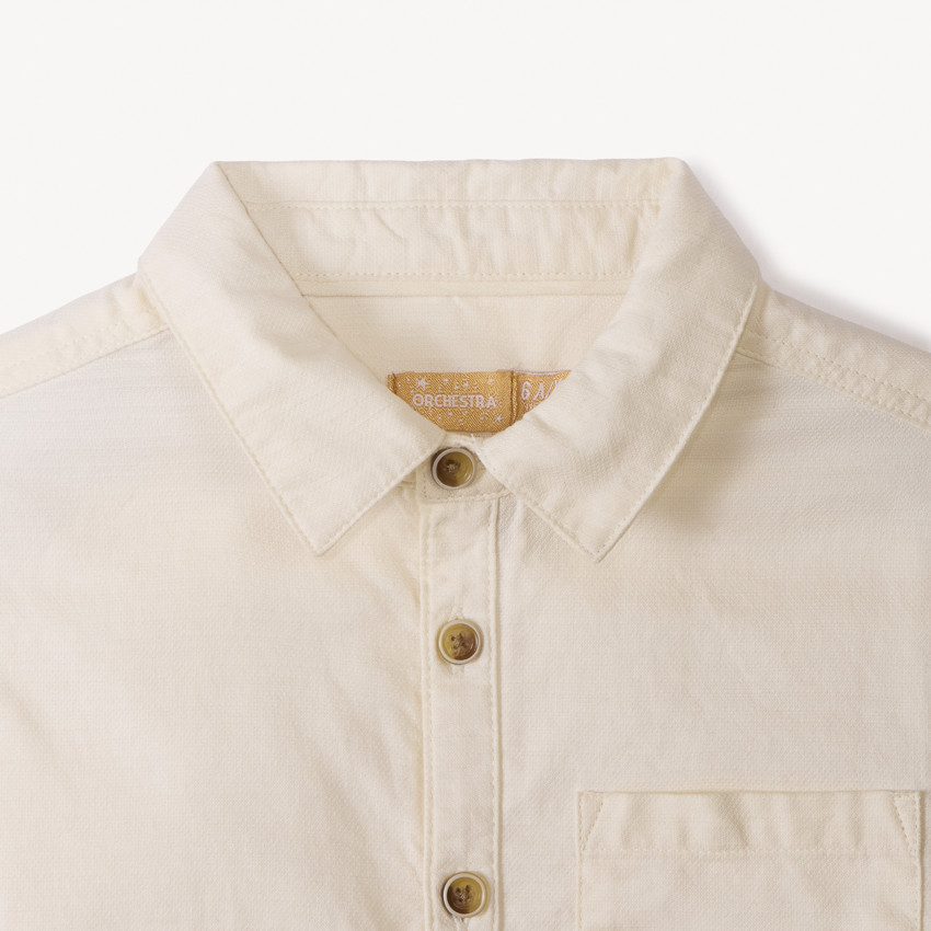 Camisa de manga corta lisa con pajarita desmontable para niño 