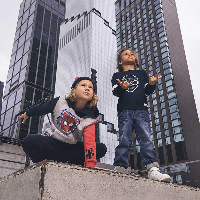 Conjunto de chándal efecto color block Spider-Man Marvel para niño 