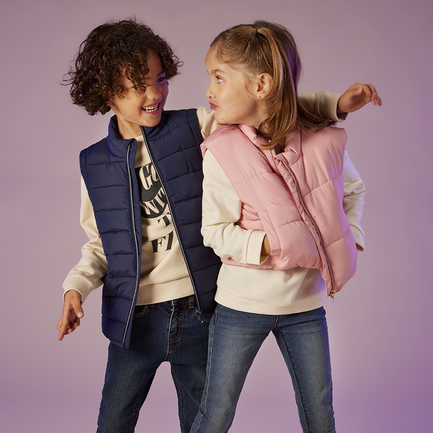 Chaleco acolchado efecto satinado para niña 