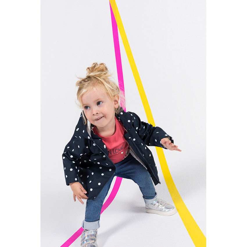 Parka de goma con lunares all over y forro de punto  Additional Parka de goma con lunares all over y forro de punto