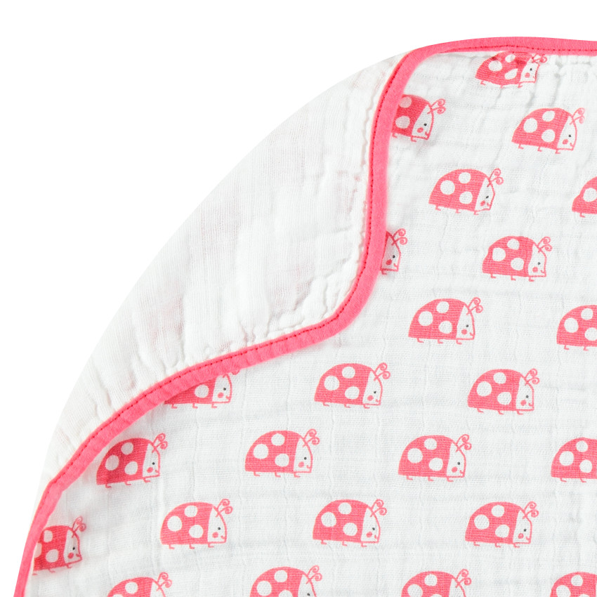 Manta de algodón con relieve con estampado de mariquitas 