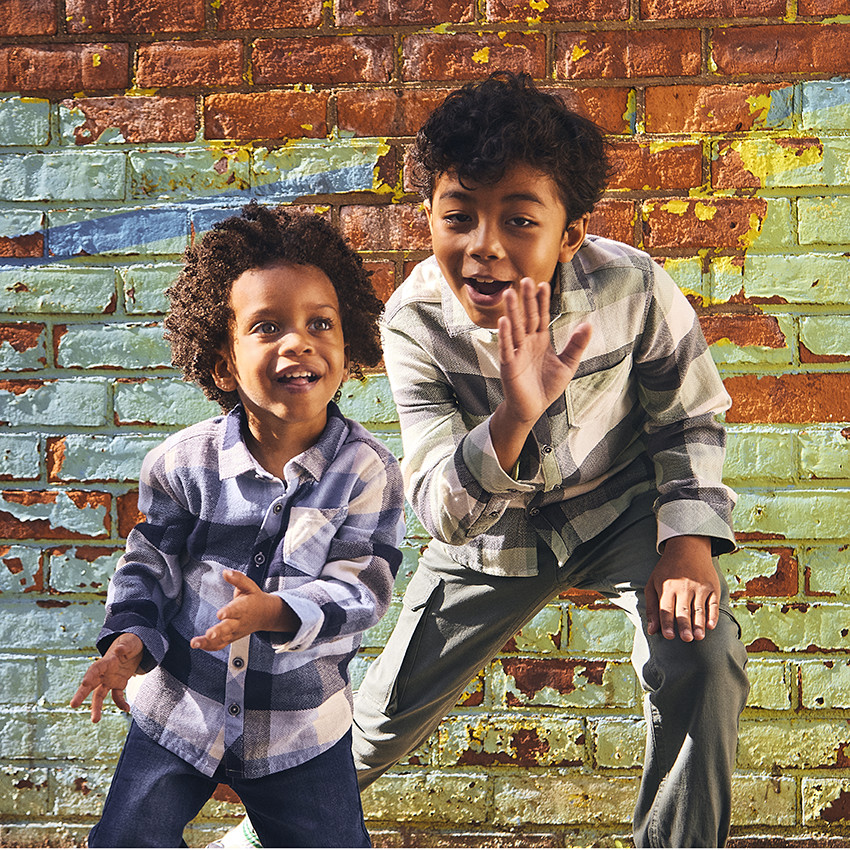 Camisa de cuadros de manga larga con bolsillo para niño 