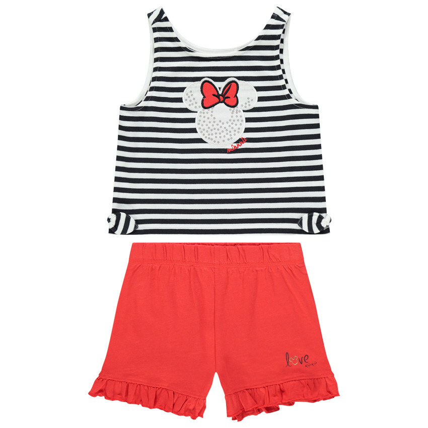 Conjunto camiseta y short  Additional Conjunto camiseta y short