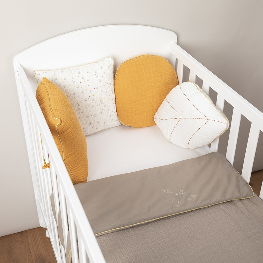 Cojín decorativo modulable en tétra para cuna o parque 