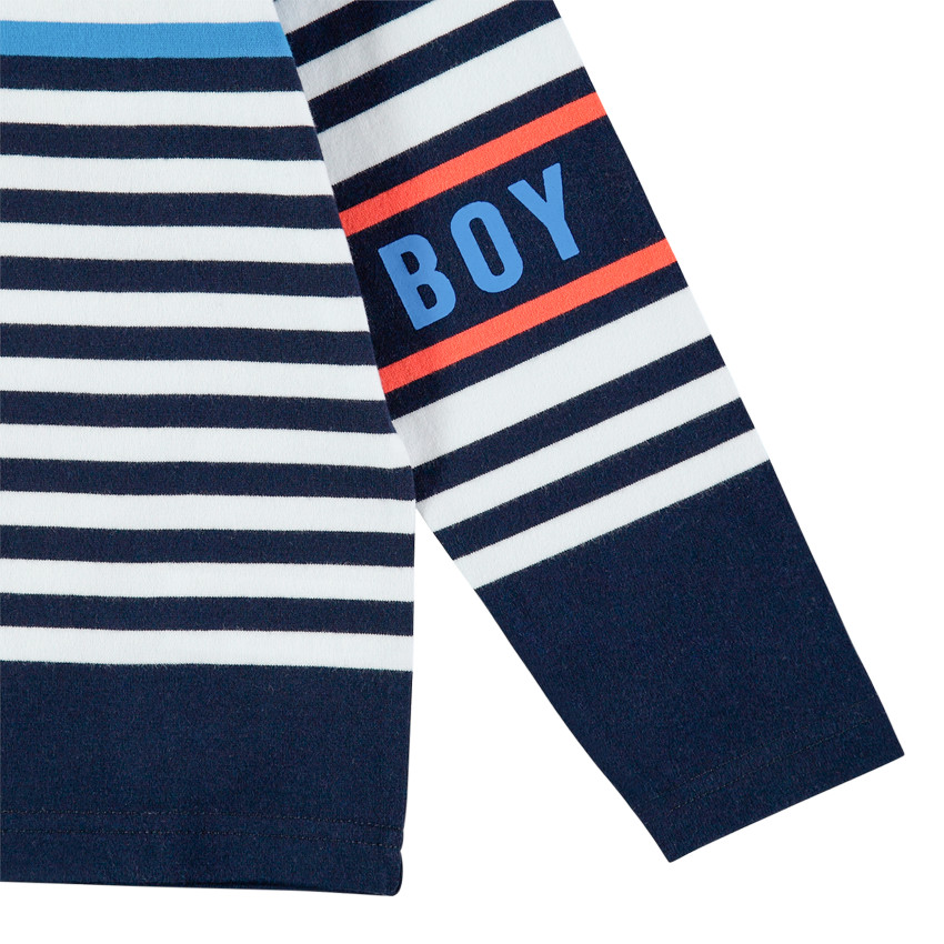 Marinera de punto con rayas estampadas e inscripciones 