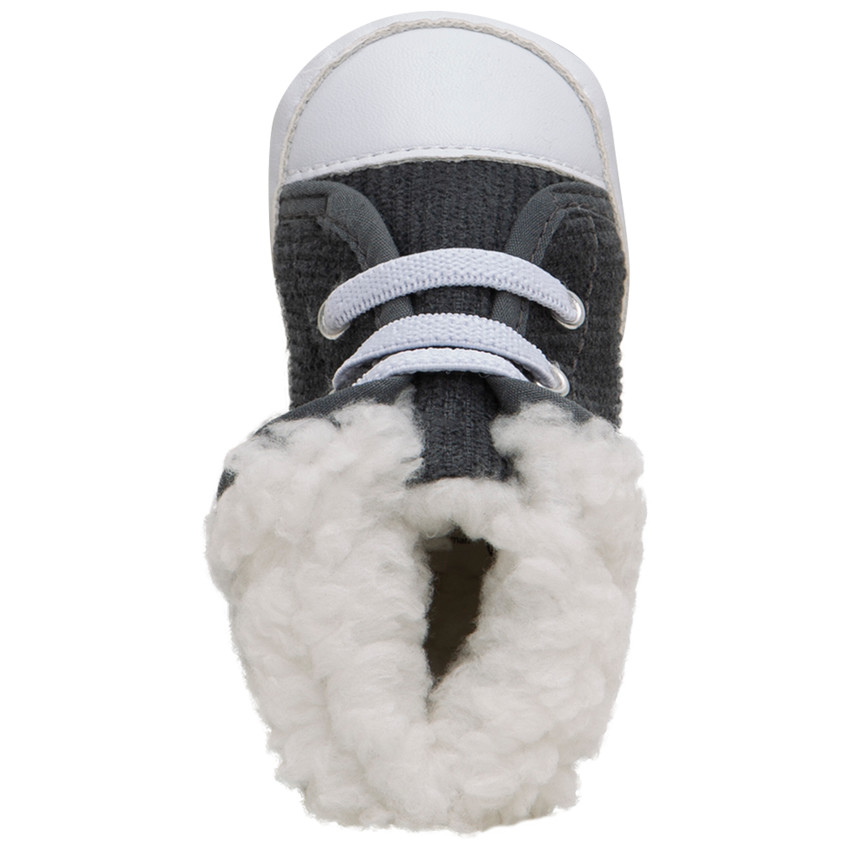 Zapatillas acanaladas con dobladillo de pelo falso   Additional Zapatillas acanaladas con dobladillo de pelo falso