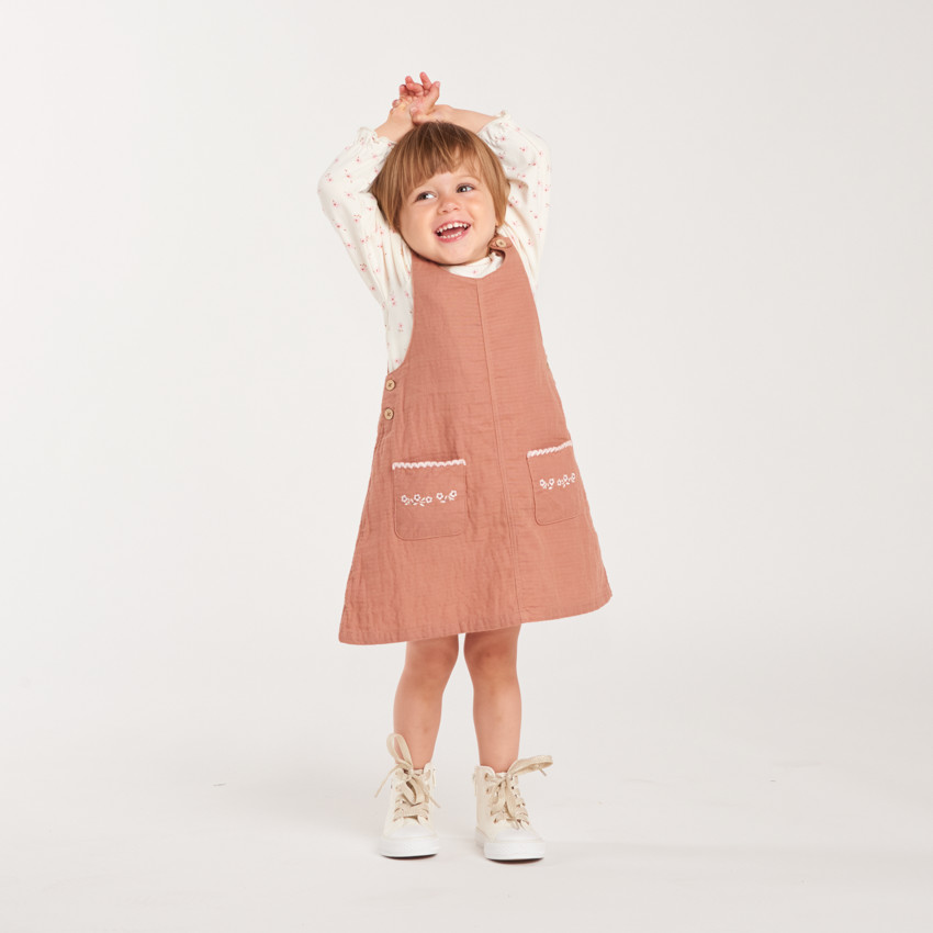 Conjunto para bebé niña con vestido de gasa de algodón y camiseta con estampado de flores. 