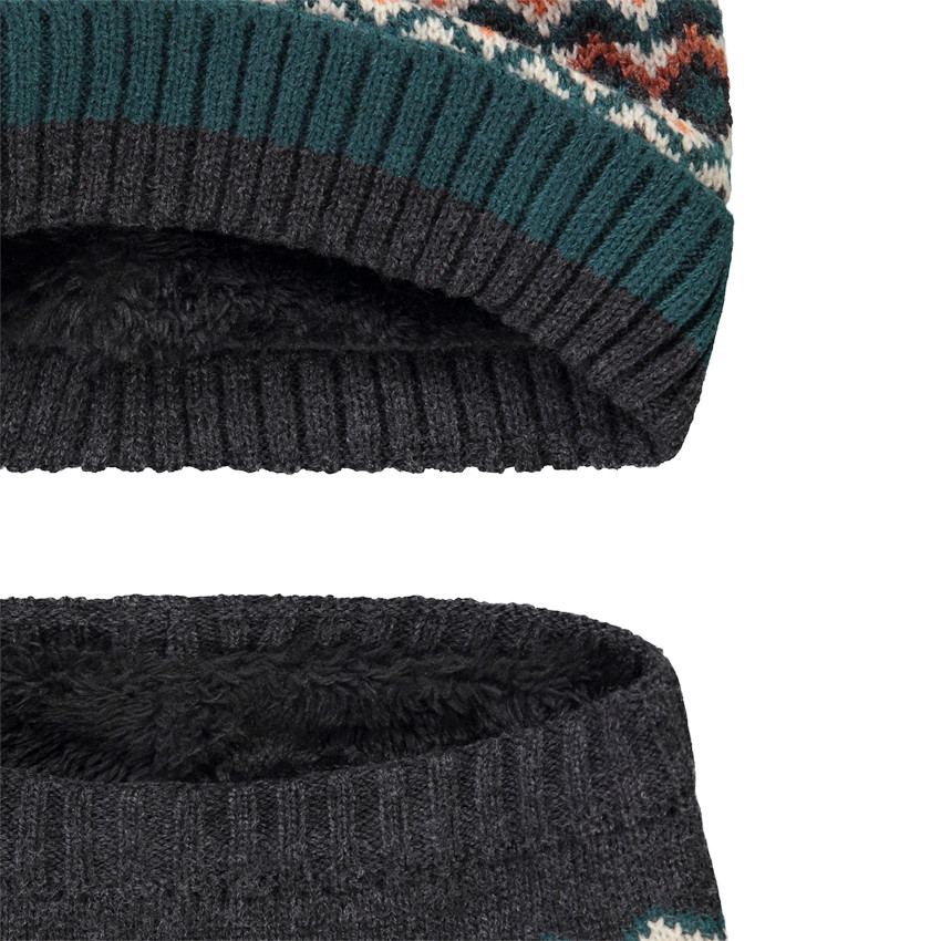 Conjunto gorro con pompón y snood estampado para niño 