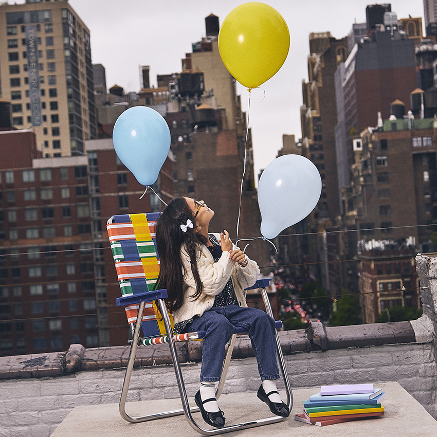 Pantalón paperbag de denim con cinturón para niña 