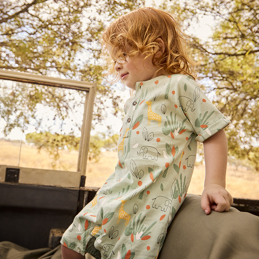 Combinaison corta de manga corta estampada jungle para bebé niño 