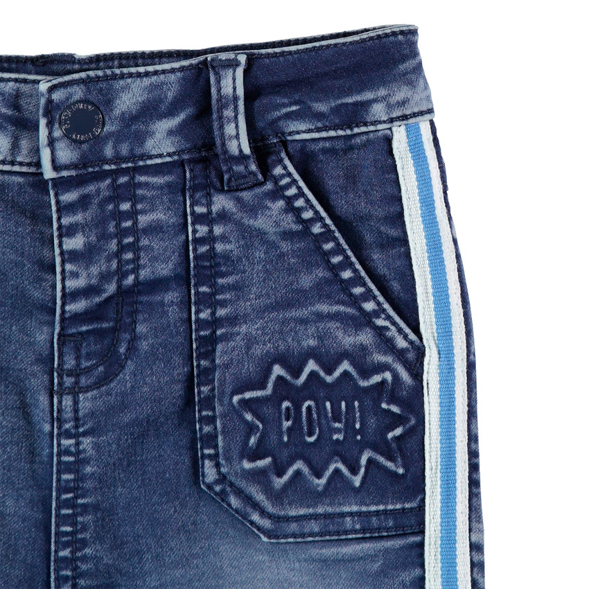 Bermudas vaqueras desgastadas con bandas en los laterales 