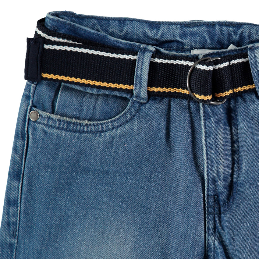 Vaquero recto con efecto desgastado y arrugado con cinturón desmontable que se ajusta 