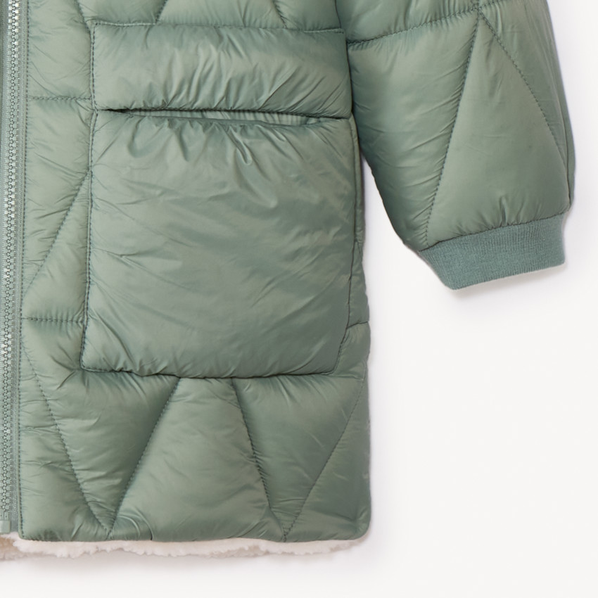 Plumífero largo reversible de dos materiales para niña 