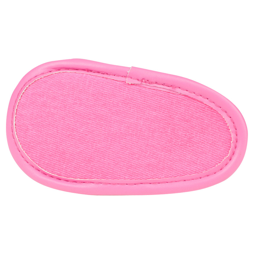 Zapatos descubiertos plisados de color rosa fluo con lazos 